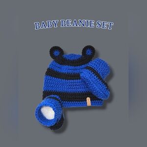 Blue and Black Baby Beanie Set